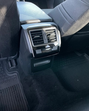 Skoda Superb cena 83000 przebieg: 142500, rok produkcji 2018 z Nysa małe 436